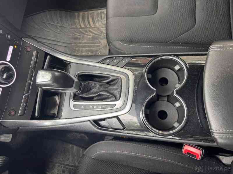 Ford S-MAX 2,0   TDCi Titanium - foto 8