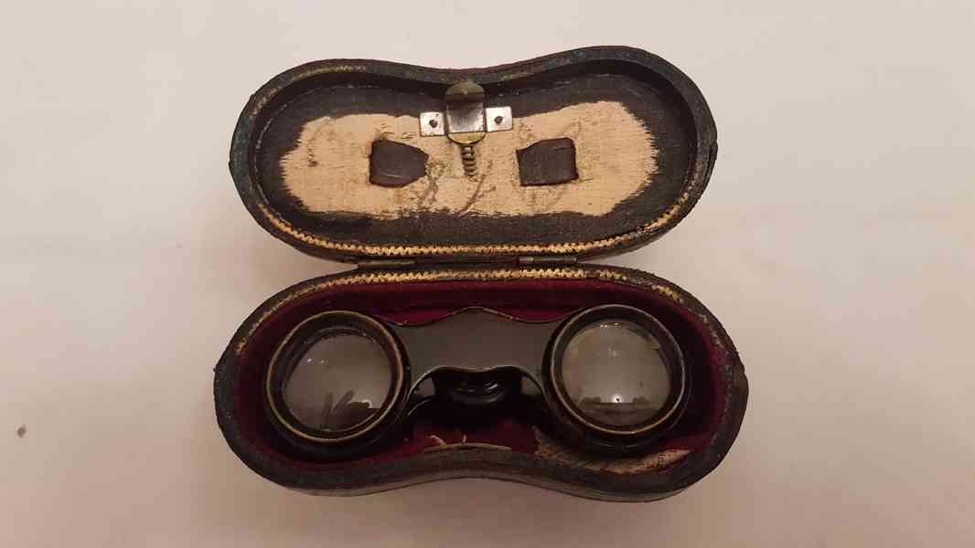 Mosazné starožitné divadelní kukátko menší - foto 5