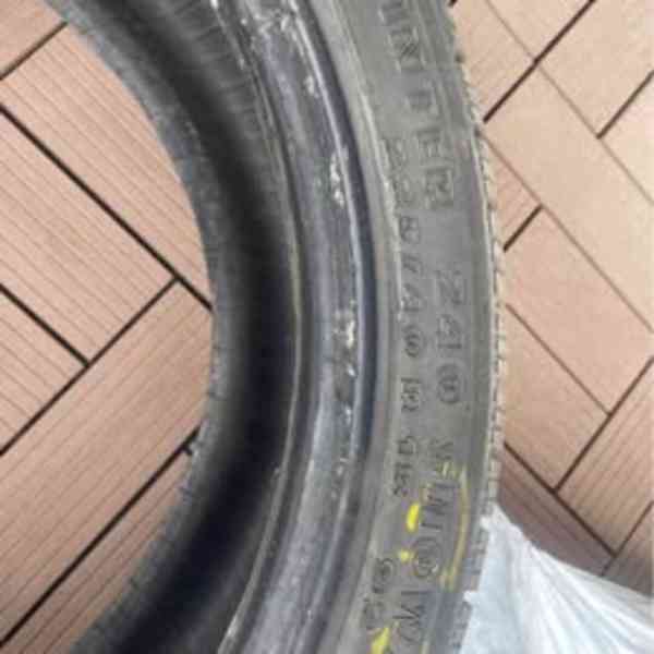 2x 225/40 R18 V92 Pirelli snowfrost - foto 3