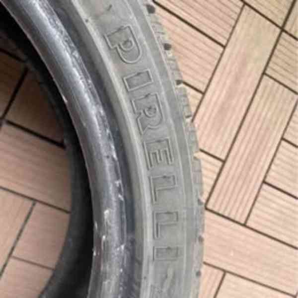2x 225/40 R18 V92 Pirelli snowfrost - foto 4