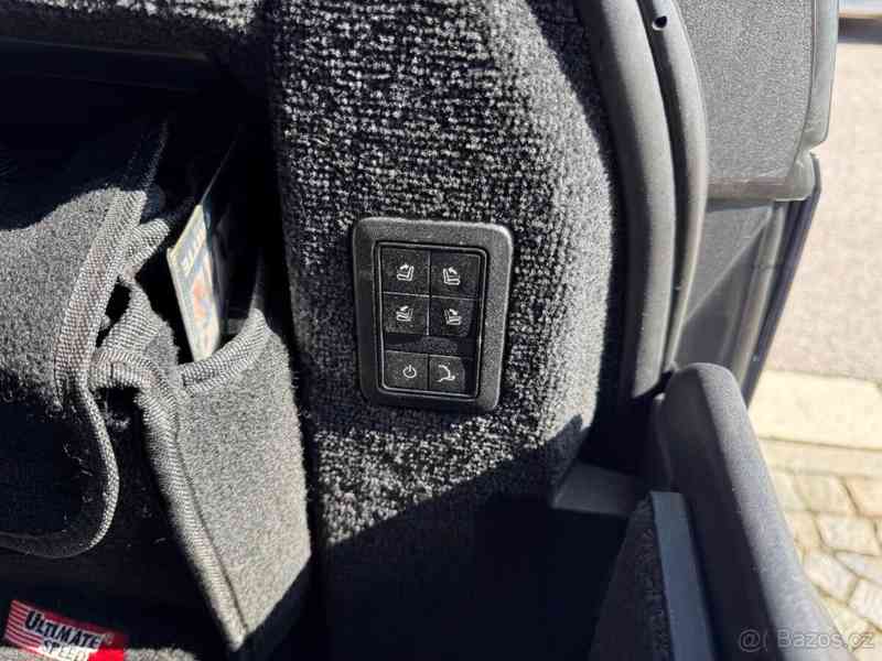 Land Rover Range Rover 4,4   SDV8 Autobiography tažné,PANO - foto 23