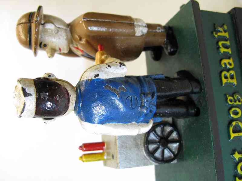 Ručně Malovaná Litinová Pokladnička-Hot Dog Bank,Nefunkční - foto 3