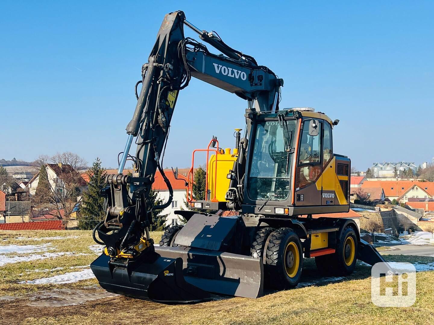 Kolové rypadlo Volvo EWR150E (Možnost leasingu) - foto 1