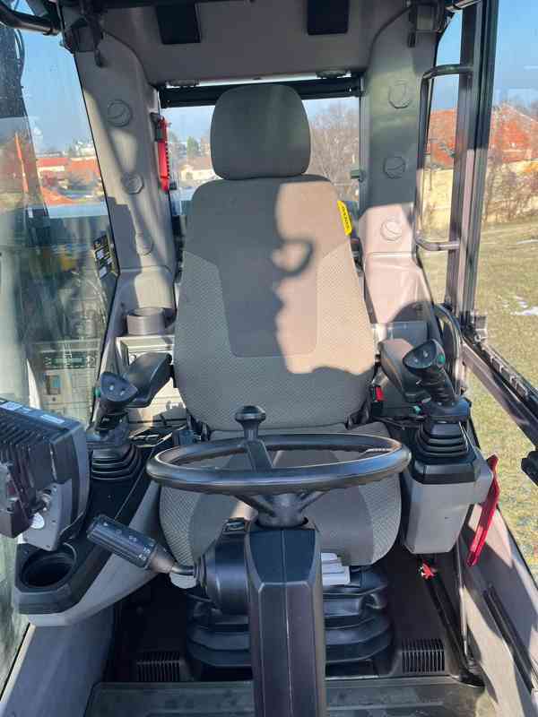 Kolové rypadlo Volvo EWR150E (Možnost leasingu) - foto 7