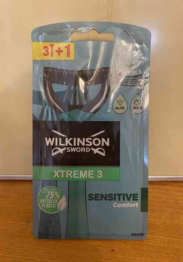 Wilkinson Sword Xtreme3 Sensitive (4 holící strojky) /NOVÉ/ - foto 1