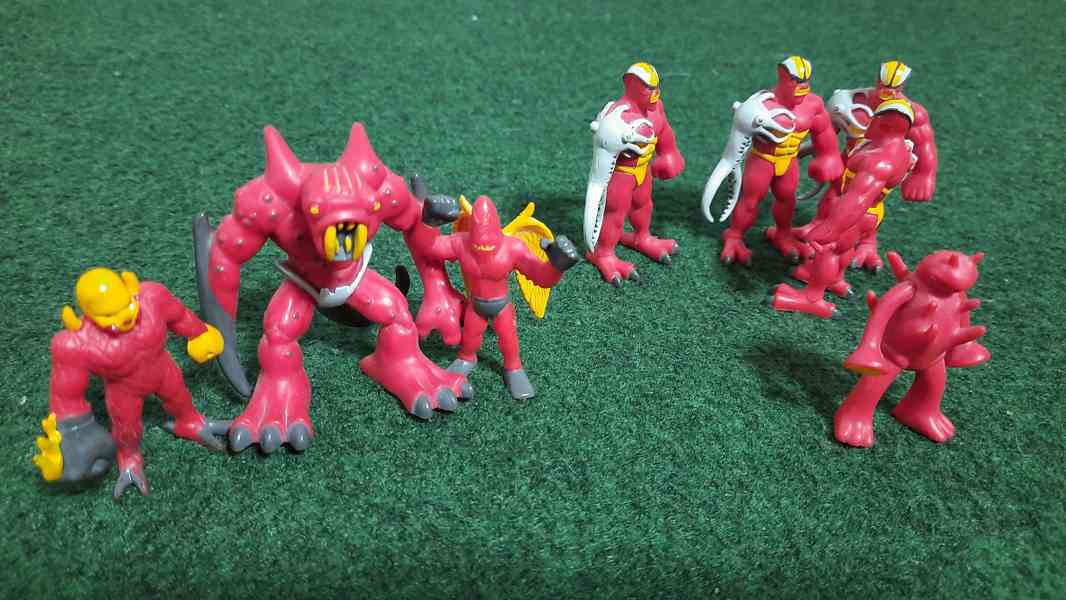 Gormiti - Figurky, karty a mapa - foto 5