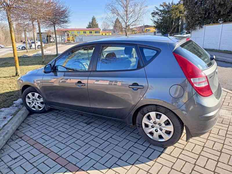 Hyundai i30 1.4 16V 80kw | r.v. 2007 | STK 04/2026 - foto 2