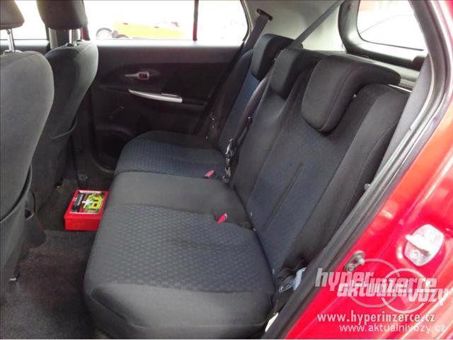 Toyota Urban Cruiser 1 4 66kW 4x4 ČR 1.4, nafta, r.v. 2009 - foto 6