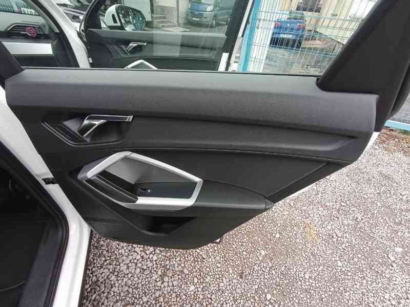 AUDI Q3 2,0TDI Quattro 72TKM DPH - foto 21