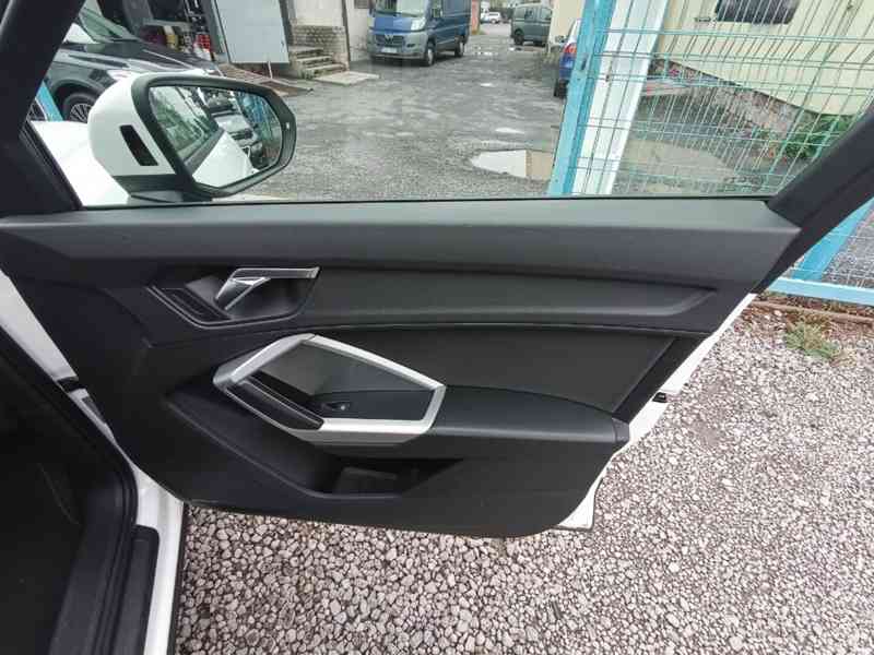 AUDI Q3 2,0TDI Quattro 72TKM DPH - foto 22