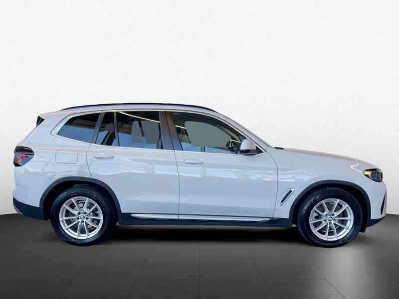 BMW X3 20d LASER, PANO, HUD, 360°, HiFi, kůže, ACC, TOP stav - foto 5