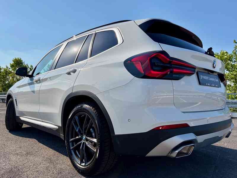 BMW X3 20d LASER, PANO, HUD, 360°, HiFi, kůže, ACC, TOP stav - foto 46