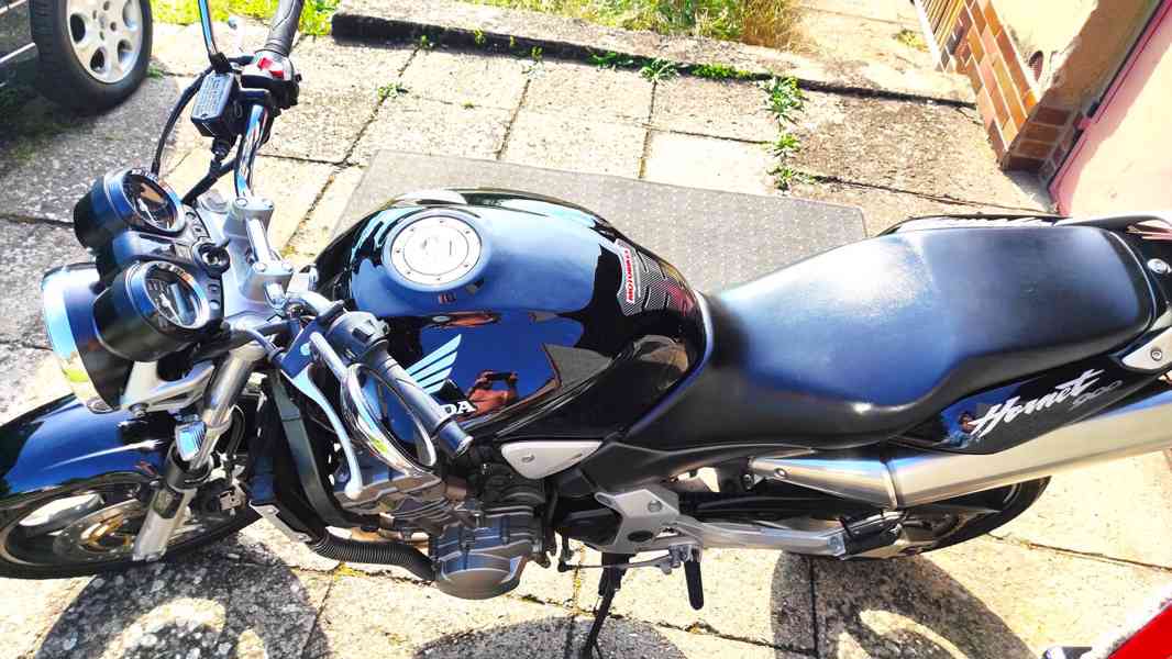 Honda CB 900 F Hornet - foto 2