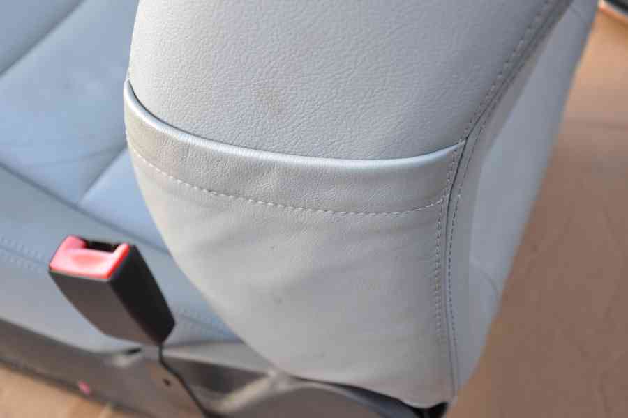 Světlé kožené sedačky Š.Fabia 100 Edition, vyhřívané,Airbagy - foto 17