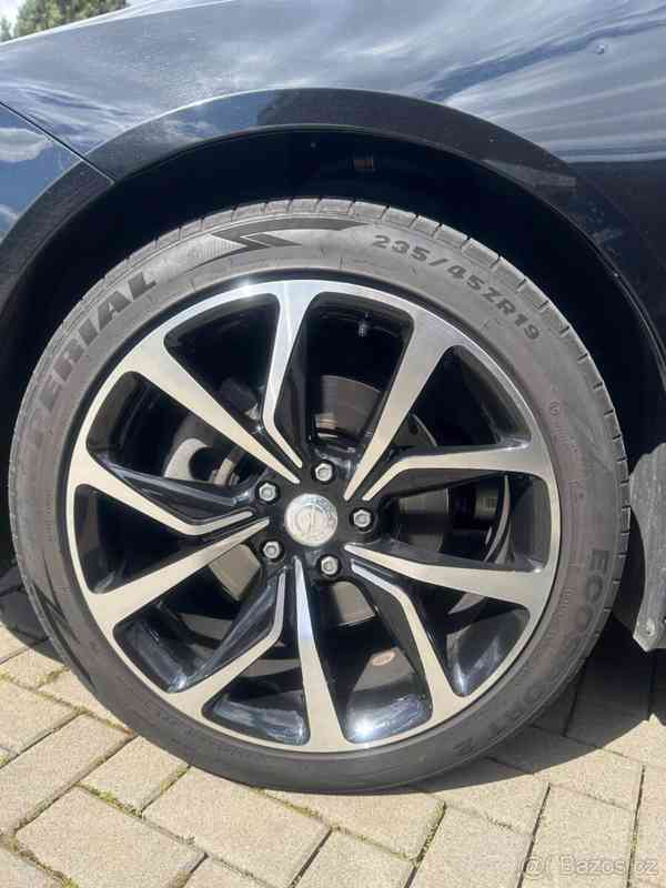 Opel Insignia 1,6 - foto 8