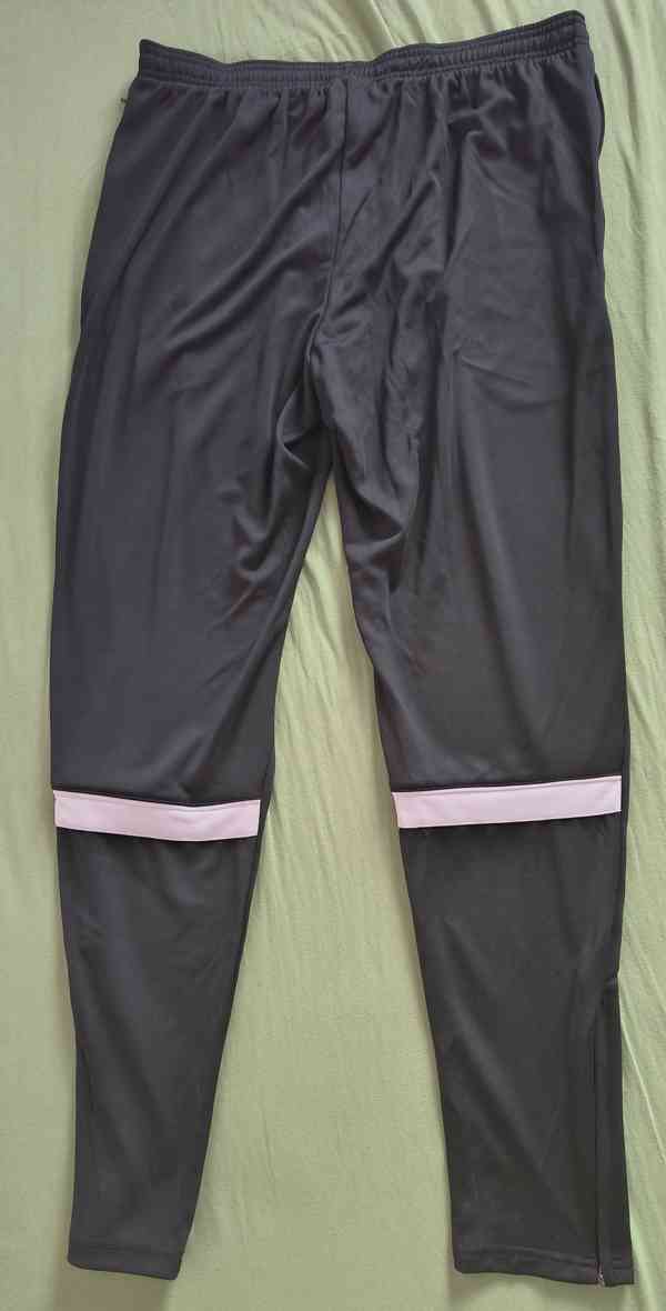Pánské sportovní kalhoty Nike Academy, vel. L - foto 2