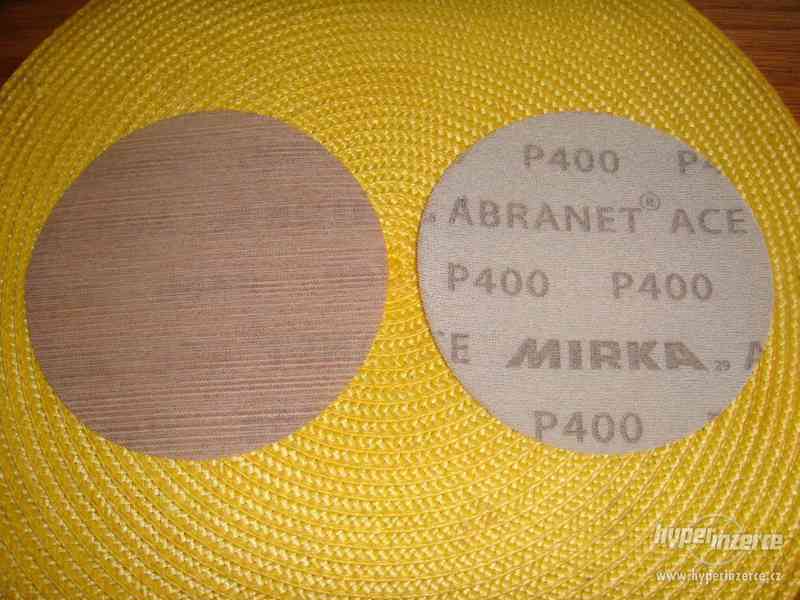 prodám kulaté brusné papíry MIRKA ABRANET 125+150mm za 25-30 - foto 3