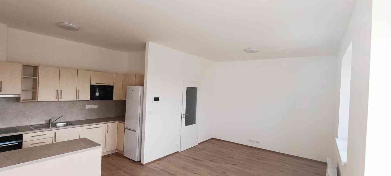 Prodej nového bytu 2+kk se zahrádkou, okr. Znojmo - foto 7