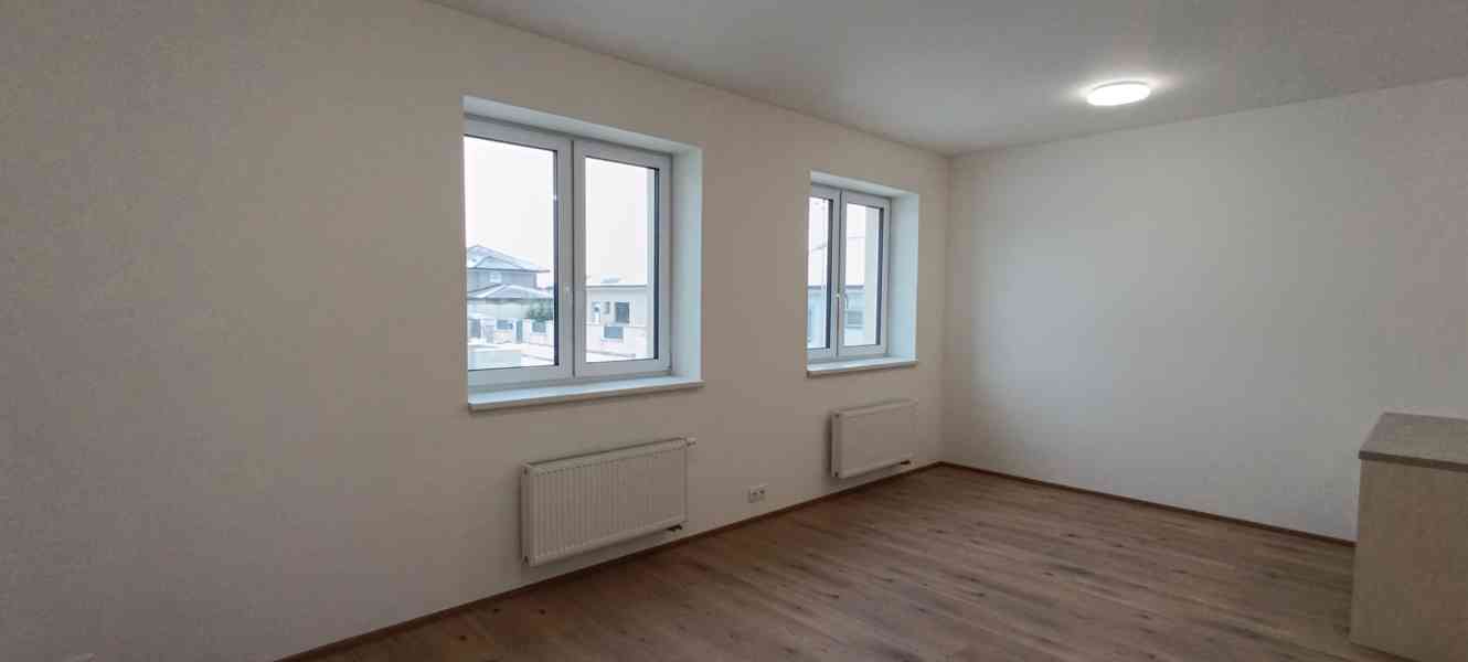 Prodej nového bytu 2+kk se zahrádkou, okr. Znojmo - foto 9