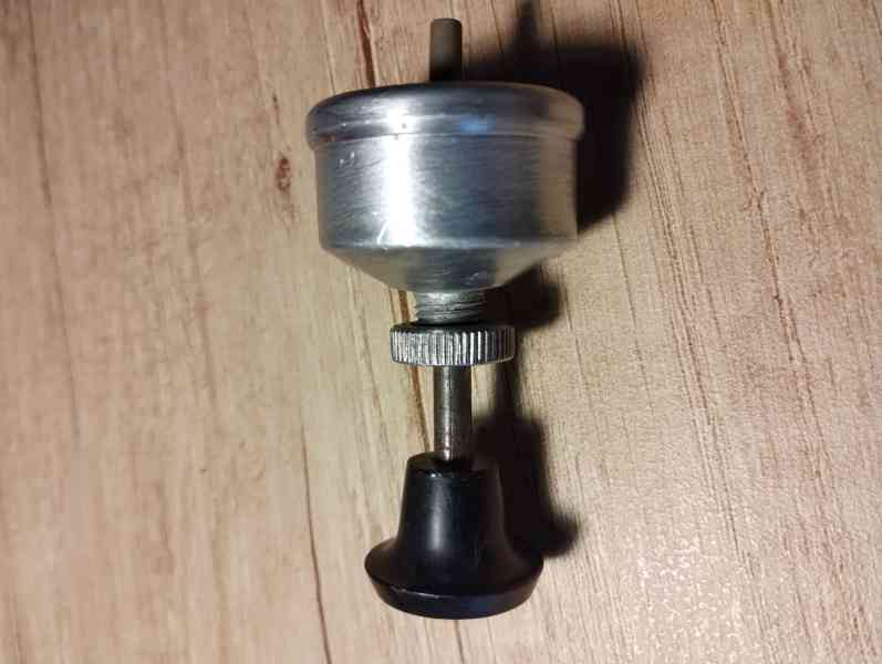 Ostřikovač čelního skal – Škoda Spartak, Octavia, Felicia  - foto 4