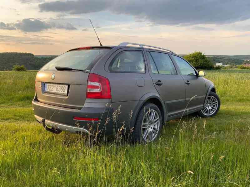 Škoda Octavia 2,0   II scout 4X4 combi tdi - foto 6