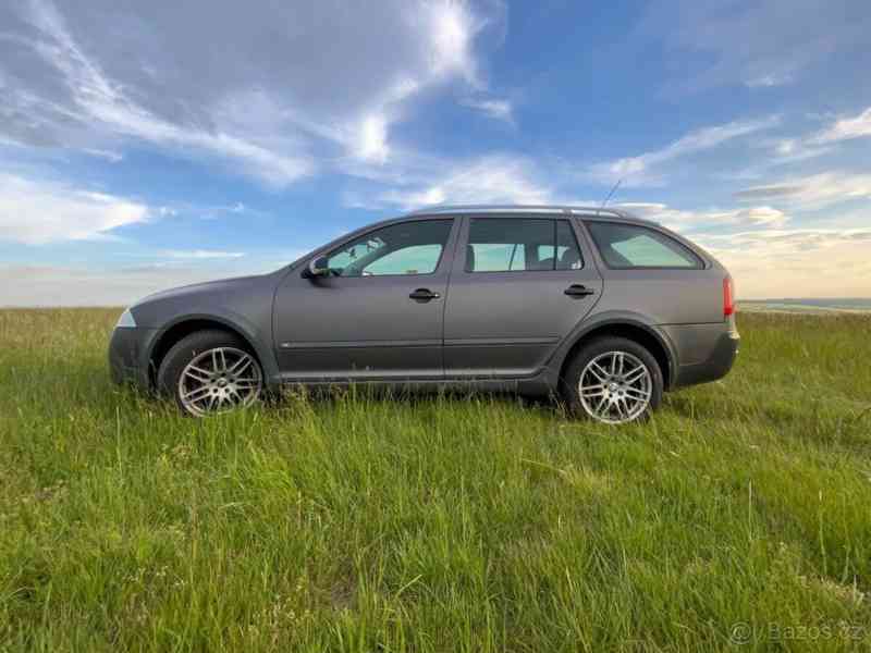Škoda Octavia 2,0   II scout 4X4 combi tdi - foto 5