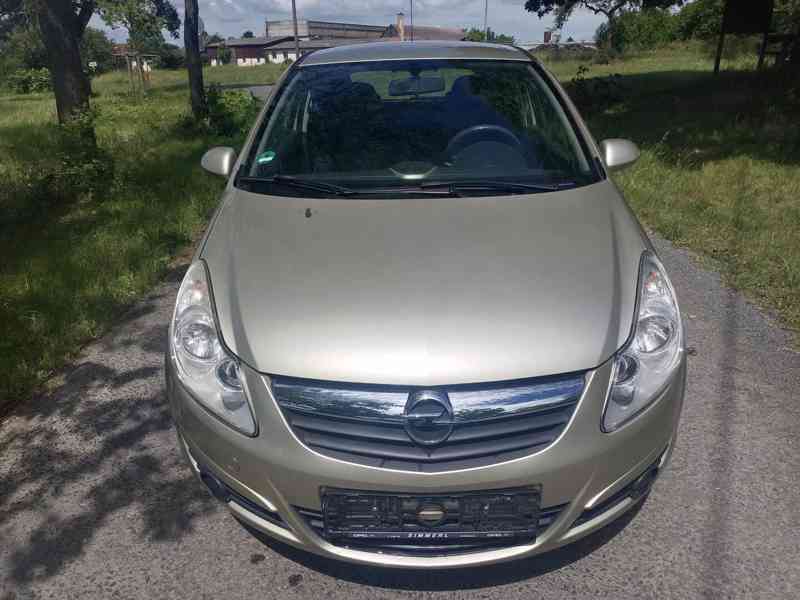 Opel Corsa D 1.2 59Kw RV. 2009 naj.119tis. - NOVÁ STK - foto 12