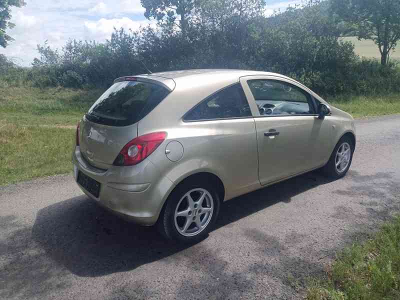 Opel Corsa D 1.2 59Kw RV. 2009 naj.119tis. - NOVÁ STK - foto 6