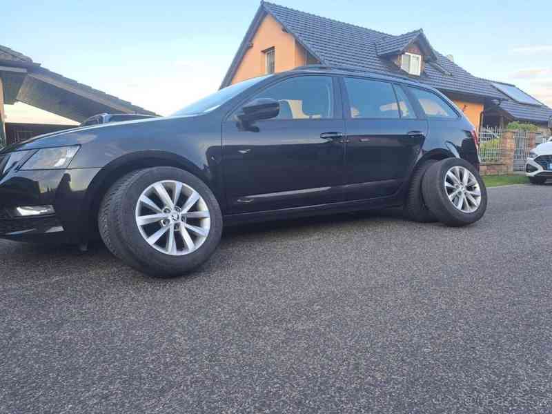 Škoda Octavia 1,6   TDI - foto 8