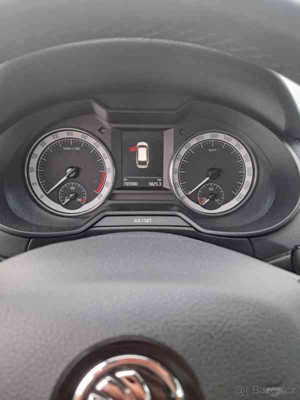 Škoda Octavia 1,6   TDI - foto 6