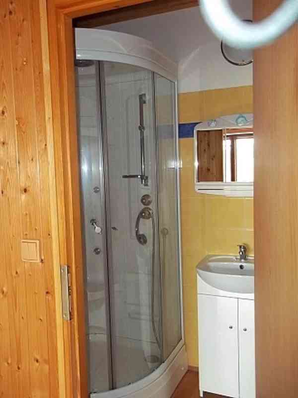 Pronajmu byt 2+kk, 60 m2, KNĚŽNICE u Jičína, JEN PRO 1 OSOBU - foto 7