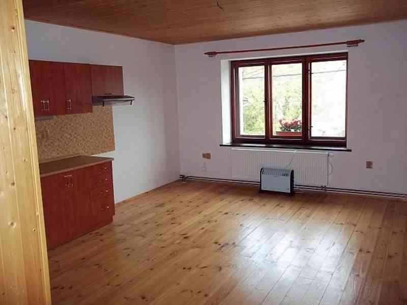 Pronajmu byt 2+kk, 60 m2, KNĚŽNICE u Jičína, JEN PRO 1 OSOBU - foto 3