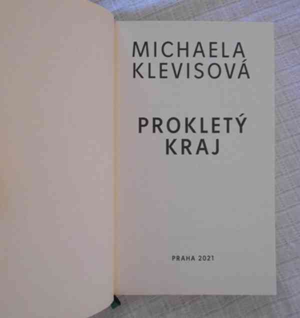 Michaela Klevisová - Prokletý kraj - 2021 - foto 3