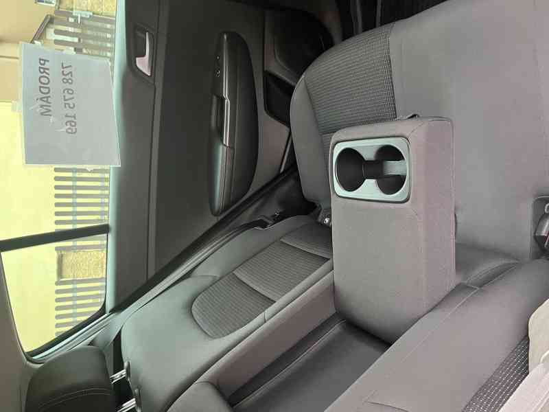 Kia Sportage 1,6 T-GDI 130kw - foto 17