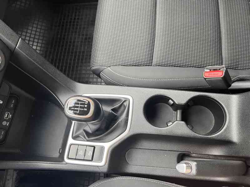 Kia Sportage 1,6 T-GDI 130kw - foto 13