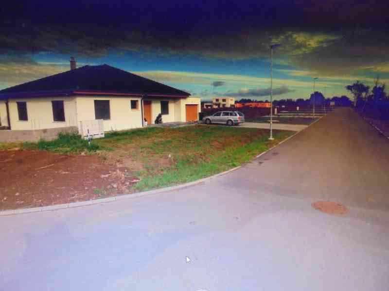 Lukrativní stavební pozemek 598m2 - MIMOZÁTOPOVÁ oblast - foto 3