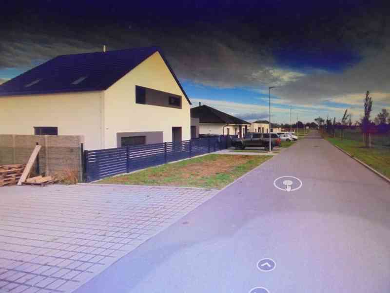 Lukrativní stavební pozemek 598m2 - MIMOZÁTOPOVÁ oblast - foto 2