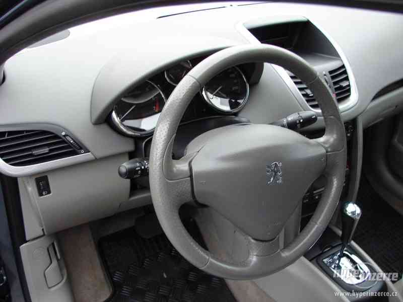 Peugeot 207 1.4i r.v.2008 (1.Maj.serv.kníž.) AUTOMAT - foto 5