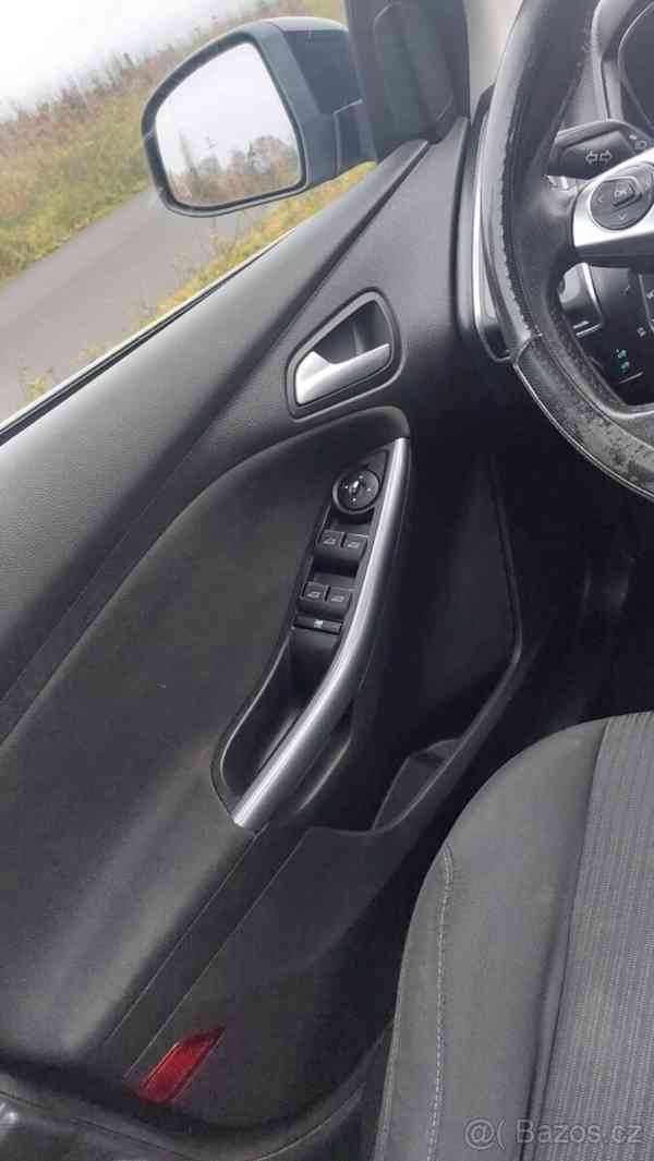 Ford Focus 1,6   TDCI 77kW r.v. 2013 - foto 11