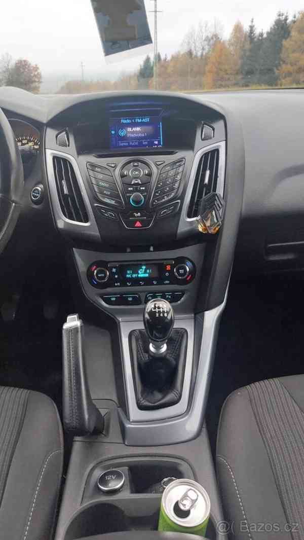 Ford Focus 1,6   TDCI 77kW r.v. 2013 - foto 12