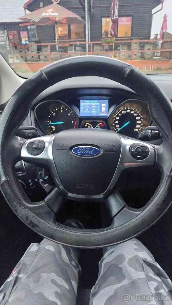 Ford Focus 1,6   TDCI 77kW r.v. 2013 - foto 16