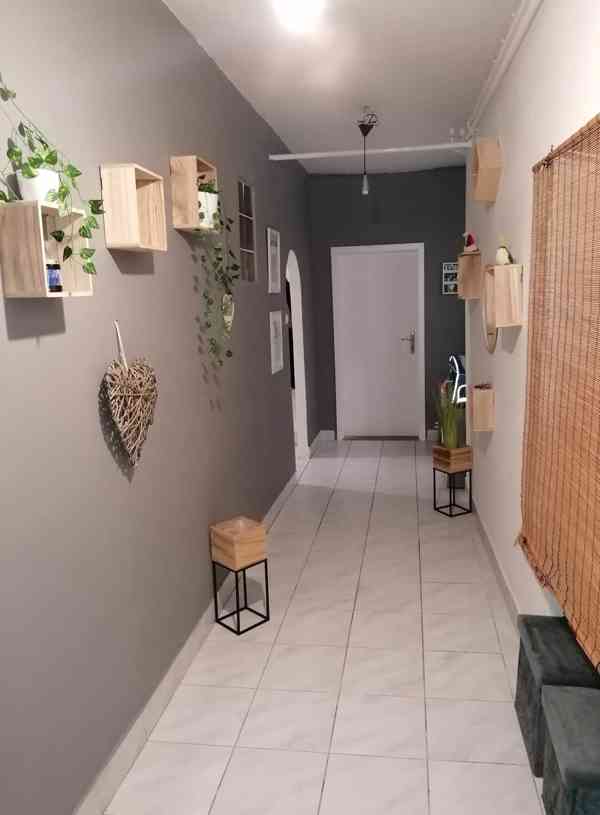 Pronájem prostorného podkrovního bytu 6+1, 171 m² – Krupská - foto 10