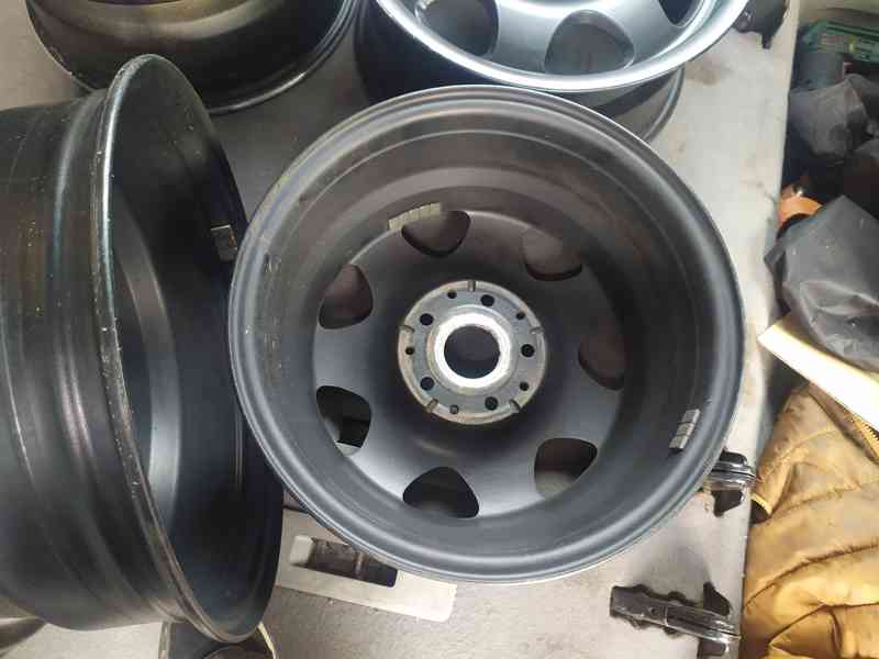 Autokros kovaná kola - foto 3