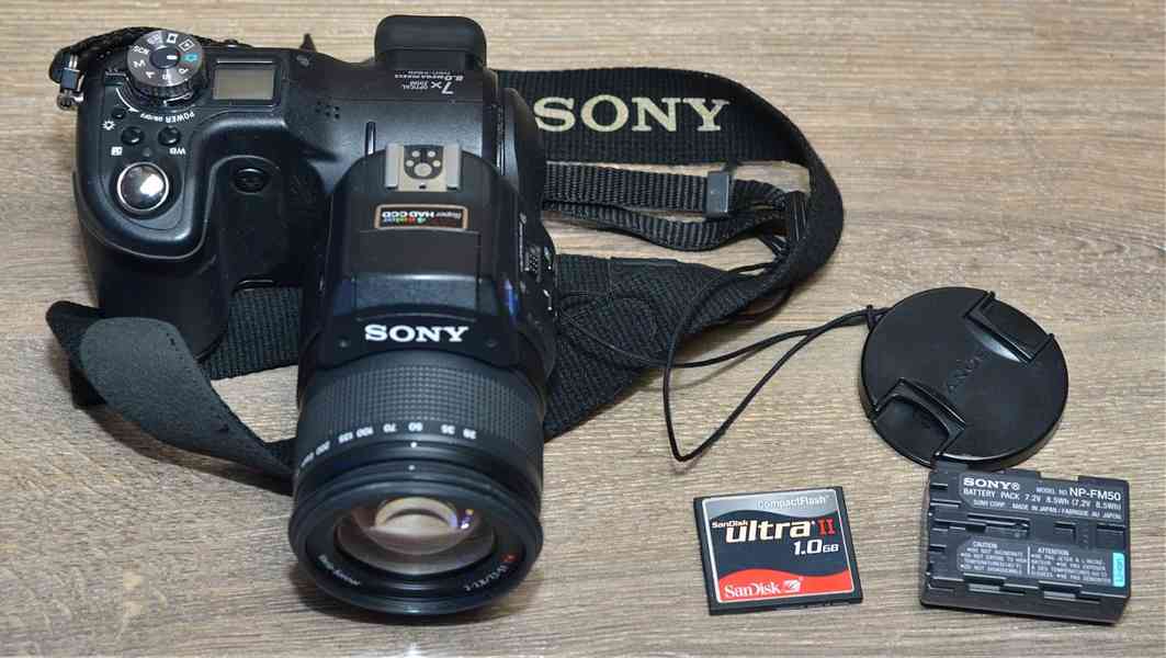 SONY CyberShot DSC-F828 Classic*2/3&quot; CCD *7xOpZOOM - foto 3