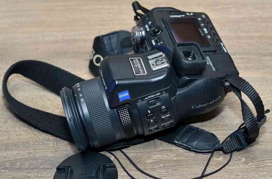 SONY CyberShot DSC-F828 Classic*2/3&quot; CCD *7xOpZOOM - foto 5