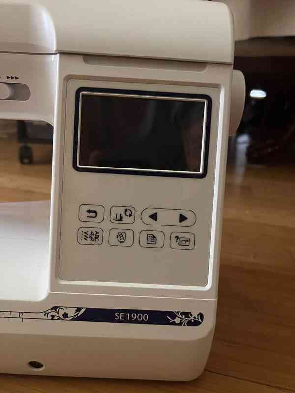  Brother SE1900 Sewing + Embroidery Machine - foto 4