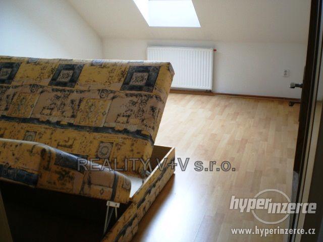 Pronájem 771 - byt 3+kk (mezonet), České Budějovice, Sukova - foto 4