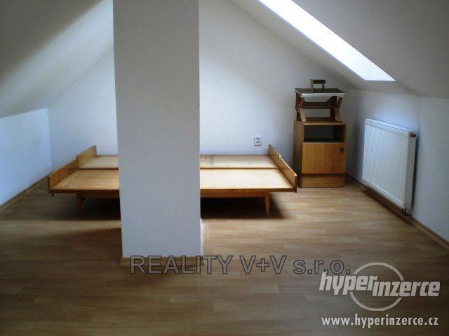 Pronájem 771 - byt 3+kk (mezonet), České Budějovice, Sukova - foto 6