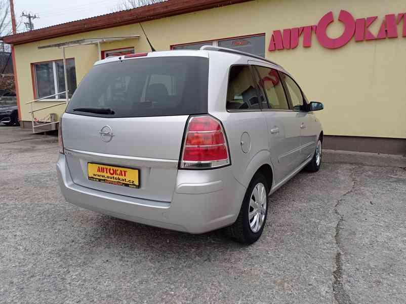 Opel Zafira 1.6i 16V 77kW/7míst/DigiKlima - foto 3