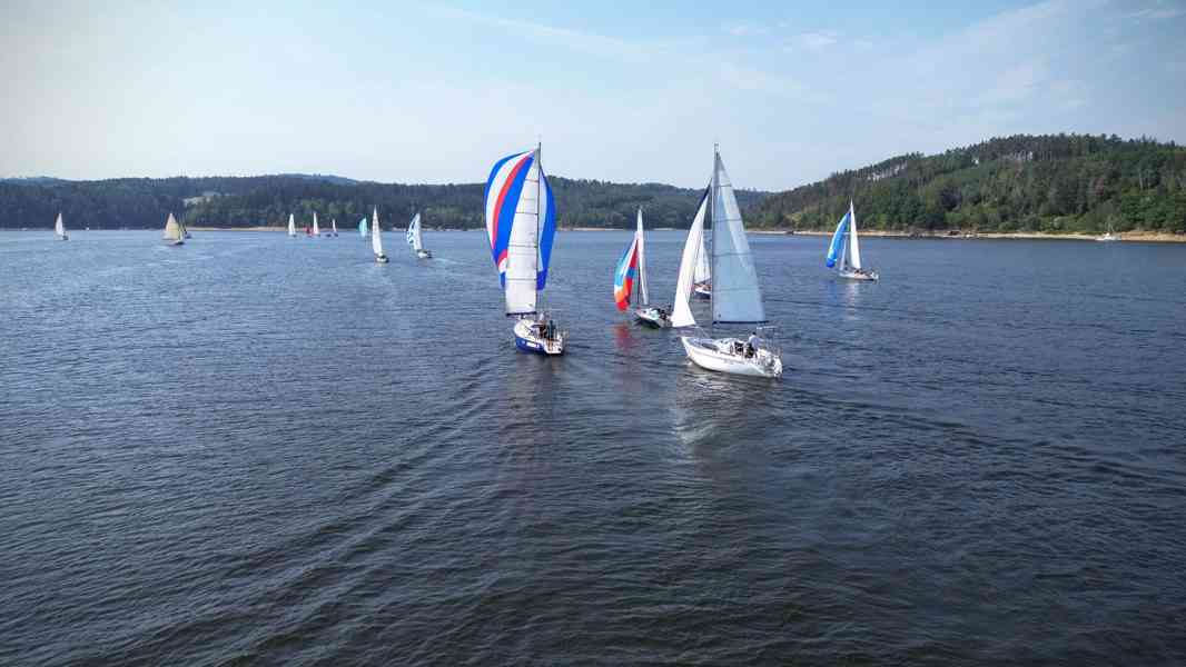 Dárkový poukaz den na plachetnici se školením jachtingu - foto 4